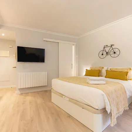 Bravissimo Barca Dos * Girona