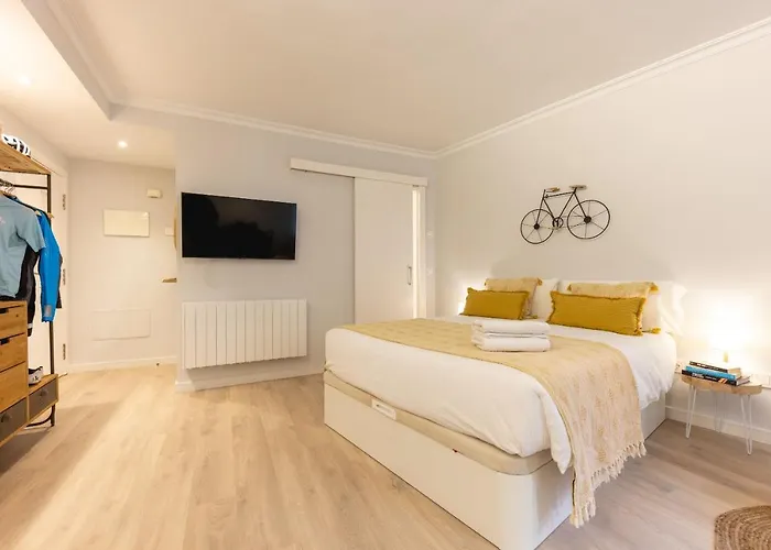 Bravissimo Barca Dos * Girona